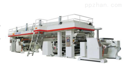 熱熔膠在服裝行業(yè)發(fā)展使用怎么樣？